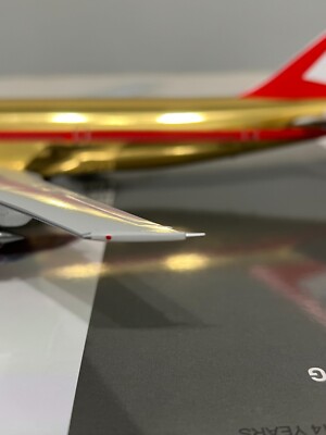 JC Wings KJ Model 1:200 Boeing B747-100 GOLD limited edition