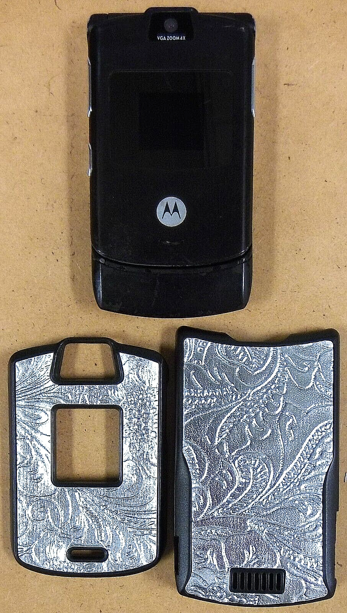 Motorola RAZR V3 - Black ( Unlocked ) International Flip Phone