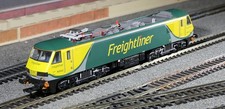 Bachmann 32-612 BR Class 90 in FL Powerhaul Green/Yellow Livery, Mint, Boxed