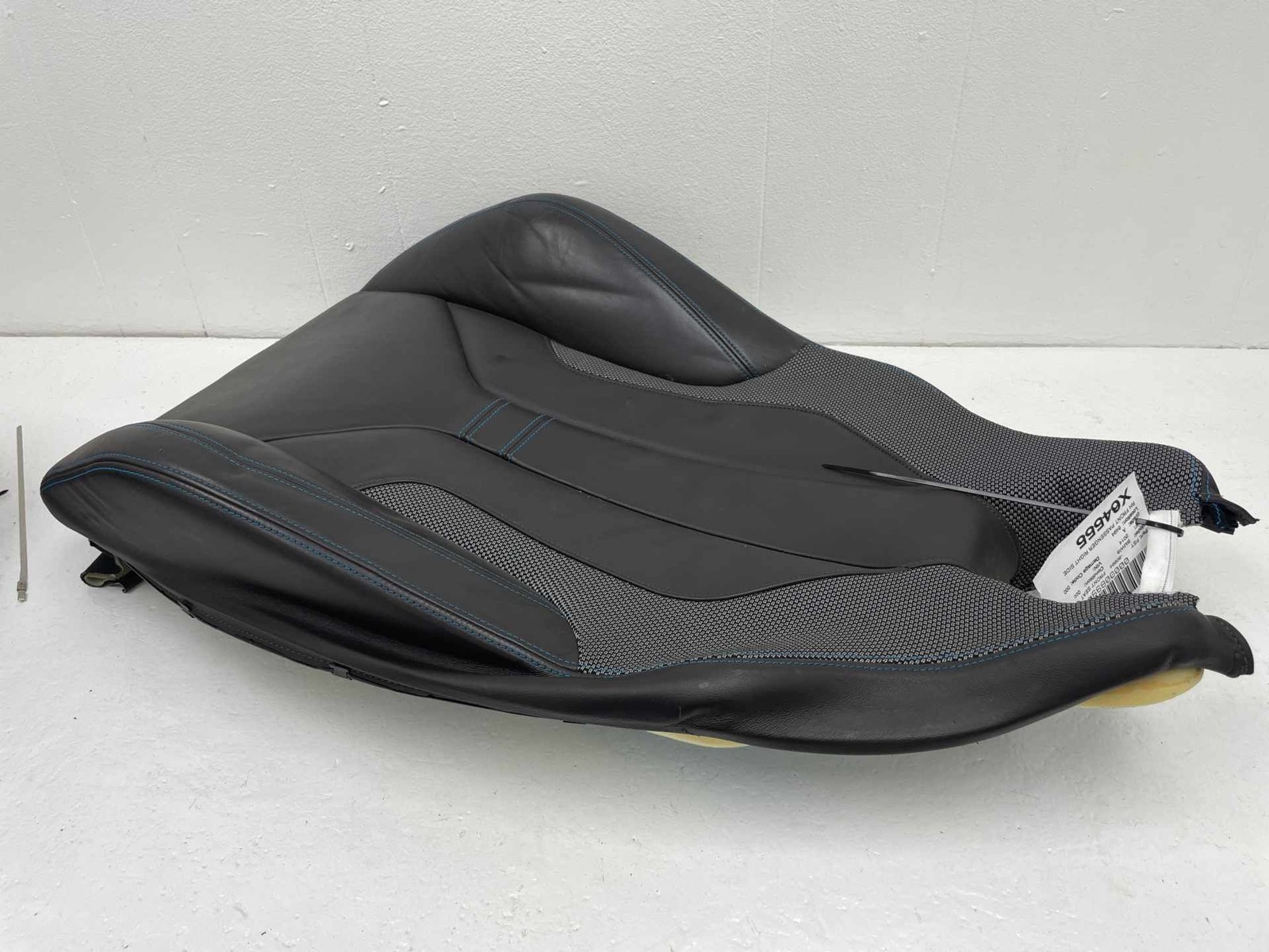 BMW i8 2014-2017 Front Right Upper Seat cushion