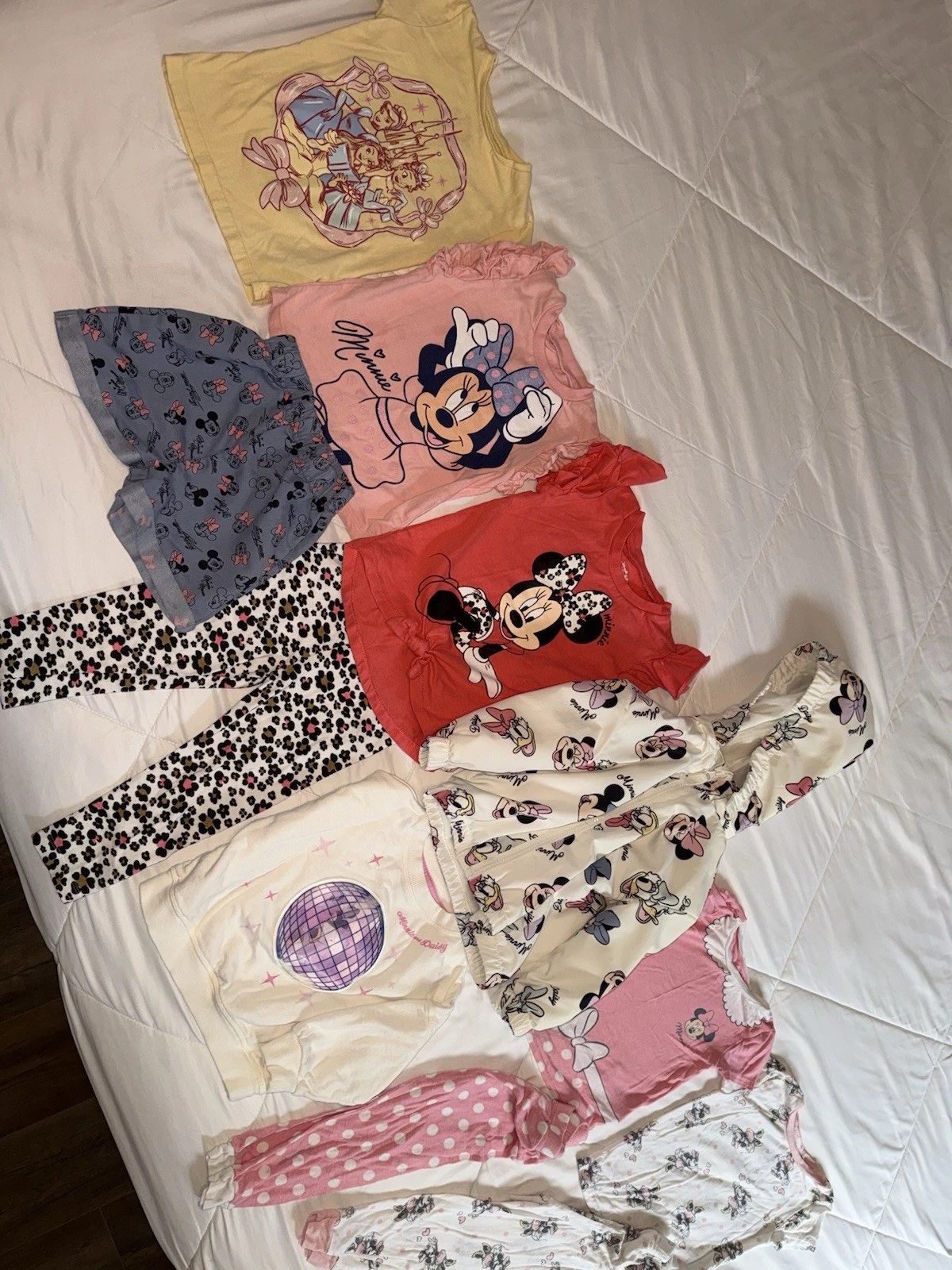 Baby Girls Disney & Minnie Mouse Clothes Bundle With Jackets And Pjs Size 24mos
Opens in a new windo