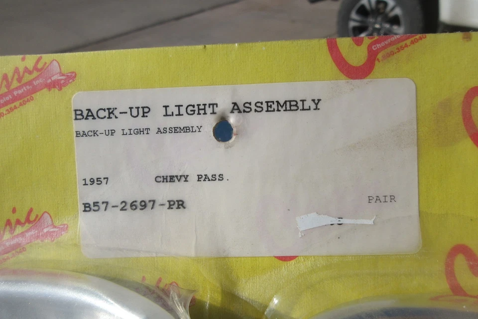 New 1957 Chevy BACK UP LIGHT SET Bel Air 210 150 Foto 4 de 4