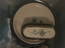 Noritake Vintage Pleasure pattern dishes; 16 ...