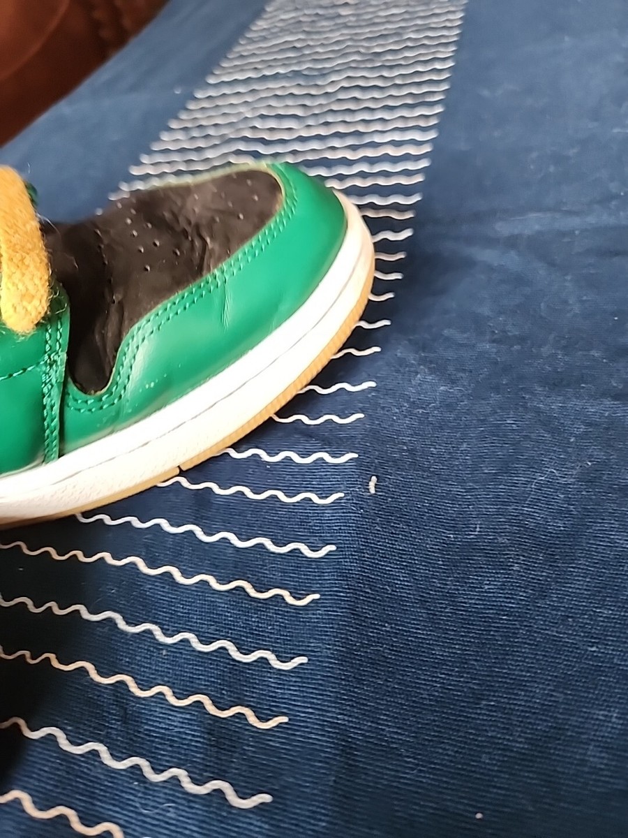 Size 9.5 - Air Jordan 1 SE Low Christmas for sale online | eBay Size 9.5 - Air Jordan 1 SE Low Christmas for sale online | eBay