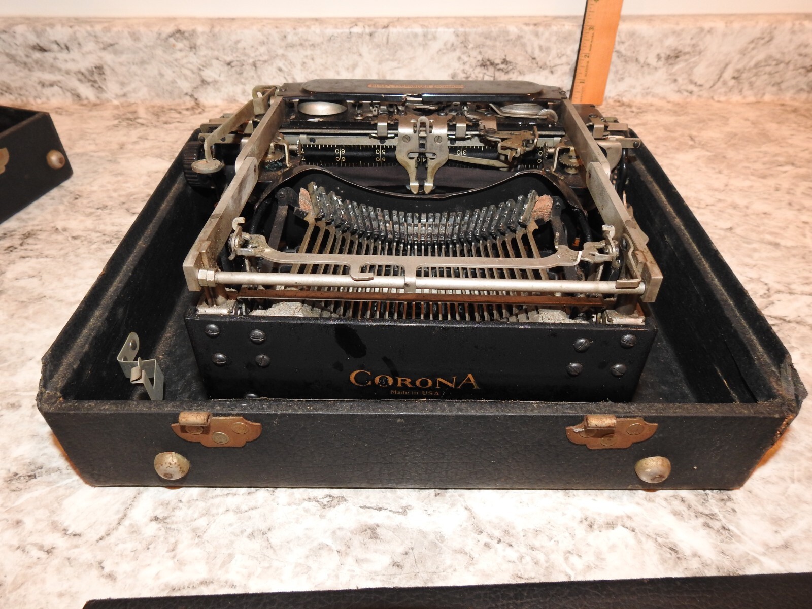 Antq Portable Plaza Typewriter Exchange WWII Wartime Journalist