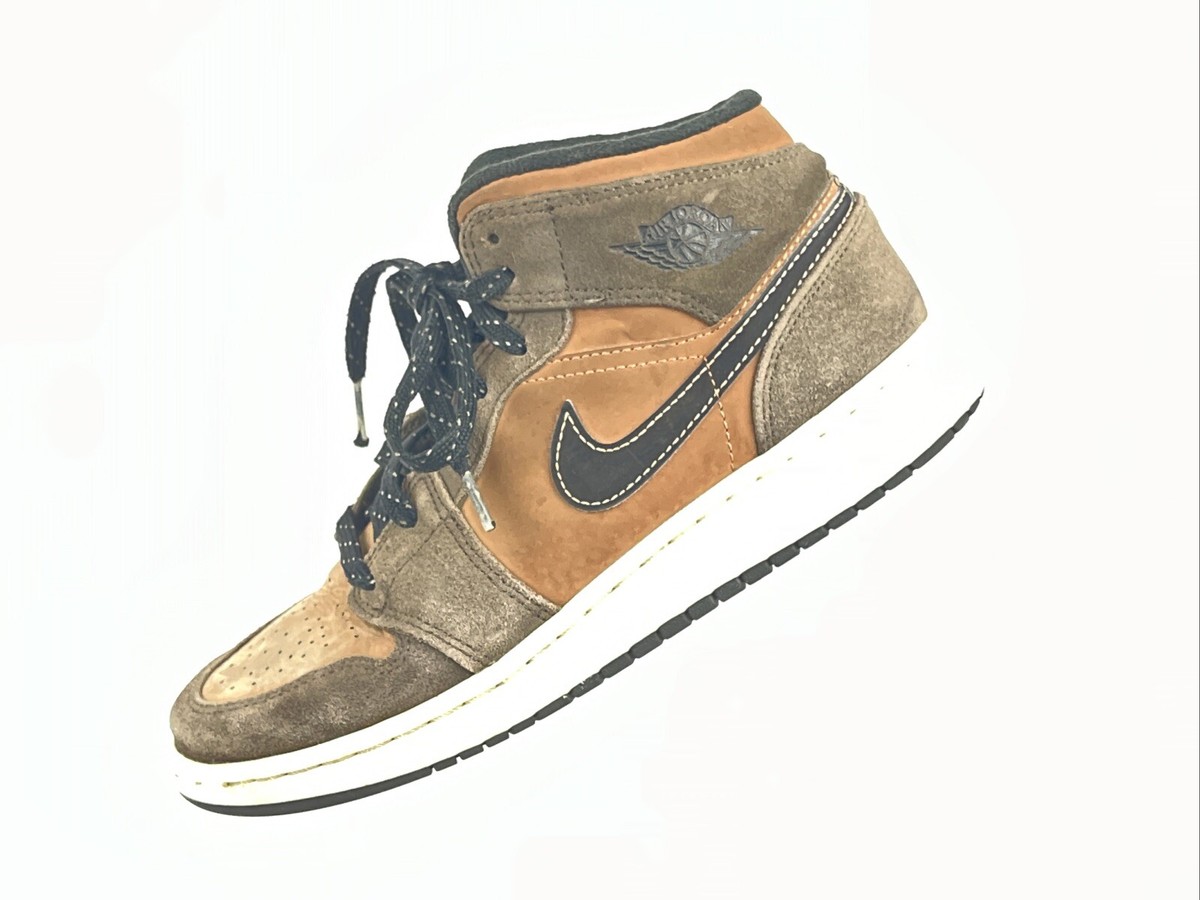 23cm NIKE AIR JORDAN 1 MID SE GS 茶 ブラウン NIKE AIR JORDAN 1 MID SE (GS) ,,Metalic Gold'' SIZE UK 3 EUR