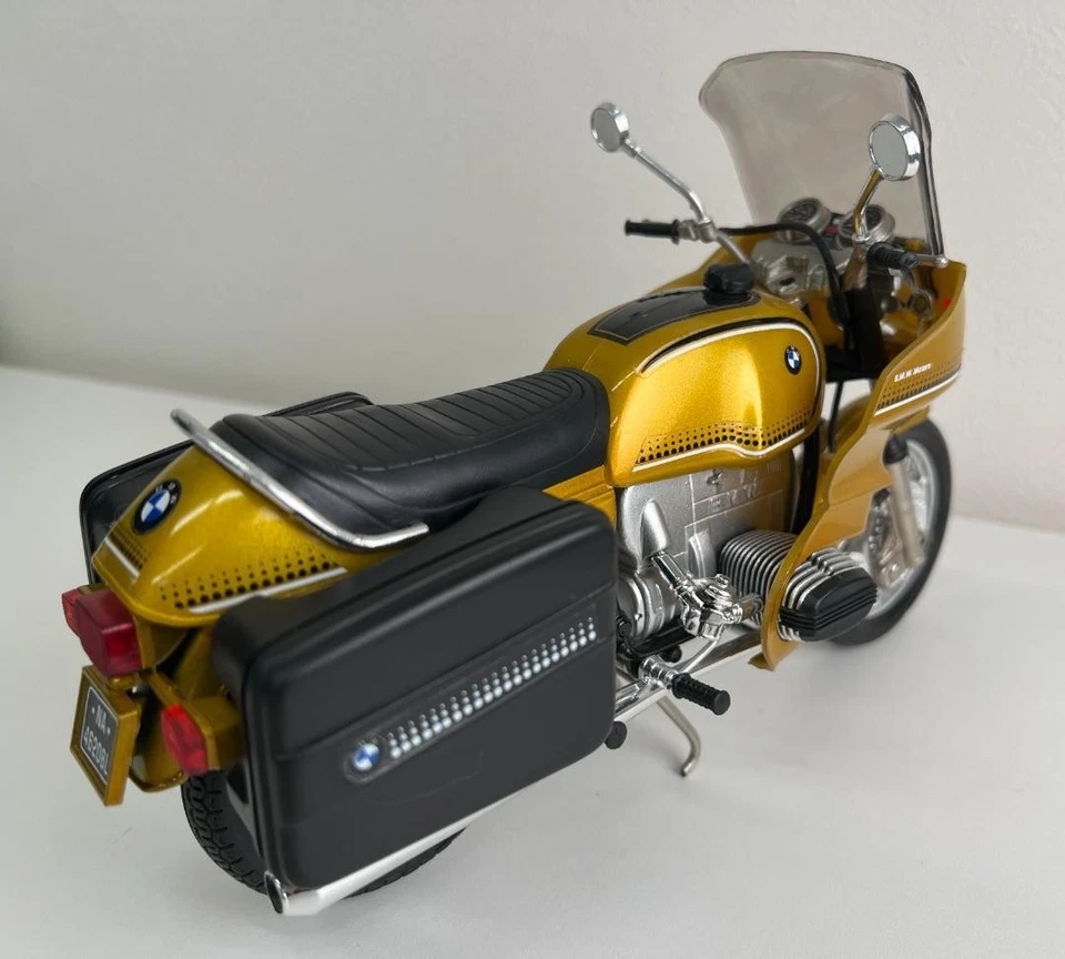Guiloy 1/10 Bmw R1100S Diecast Motorcycle Model Replica Collectible Display Gift - Image 3 of 4