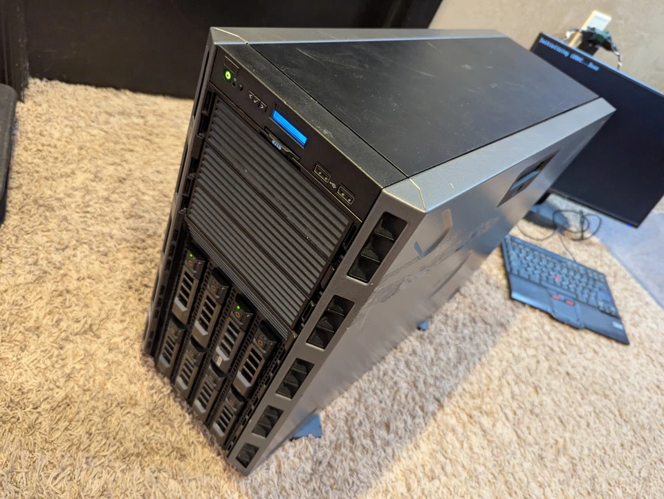 Dell Poweredge T320 twr srvr w/ Xeon E5-2470 @ 2.40Hz, 32 GB RAM, 8 bays, AS-IS! - Image 3 of 4