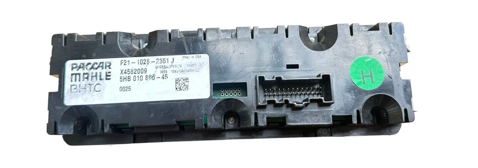 МОДУЛЬ УПРАВЛЕНИЯ КОНДИЦИОНЕРОМ PACCAR KENWORTH МОДЕЛЬ F21-1028-2351J - Изображение 2 из 2