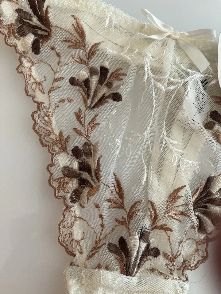 Wacoal Lencería Mujer Vintage Y2K Encaje Bragas Tanga Nordstrom NUEVO CON ETIQUETAS NUDE Grande Foto 2 de 4