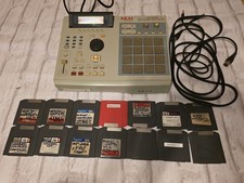 Akai Professional MPC2000XL MIDI Production Center 16-Bit Sample Sequencer As-Is