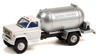 Greenlight - Chevrolet C-60 4X2 Gastank Sd Trucks In Blisterverpackung - 1/64...