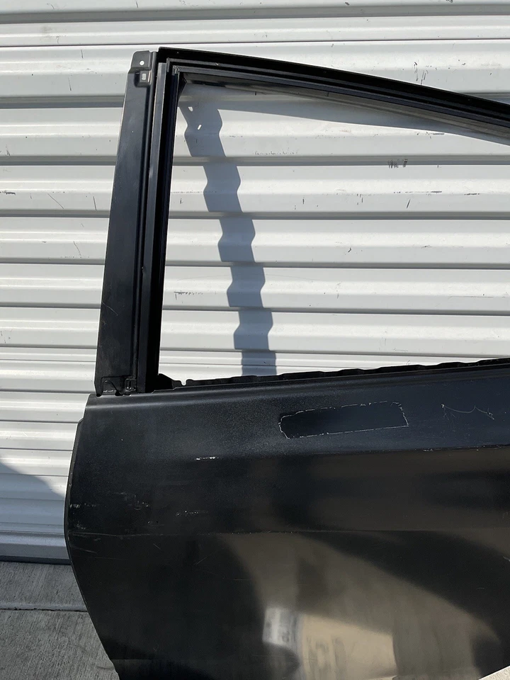 2009 2014 TOYOTA MATRIX PORTA TRASEIRA ESQUERDA FABRICANTE DE EQUIPAMENTO ORIGINAL SEM FRETE - Imagem 2 de 4