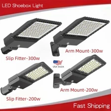 WYZM 200W 300Watt,LED Parking Lot Light, 110V-277V Street Light for Parking Lot