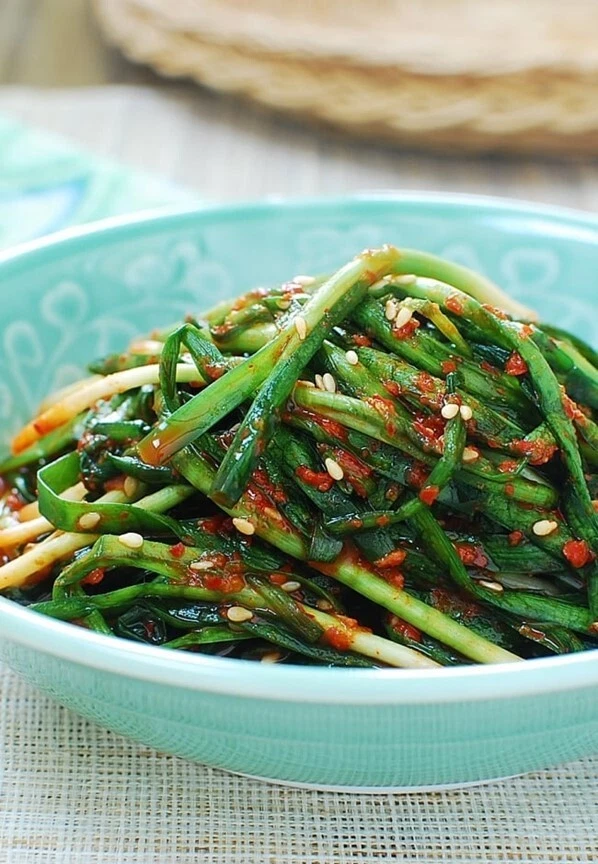 250+ Garlic Chive Seeds - MICHIGAN, USA GROWN! Organic, Heirloom, and non-GMO! - Image 4 of 4