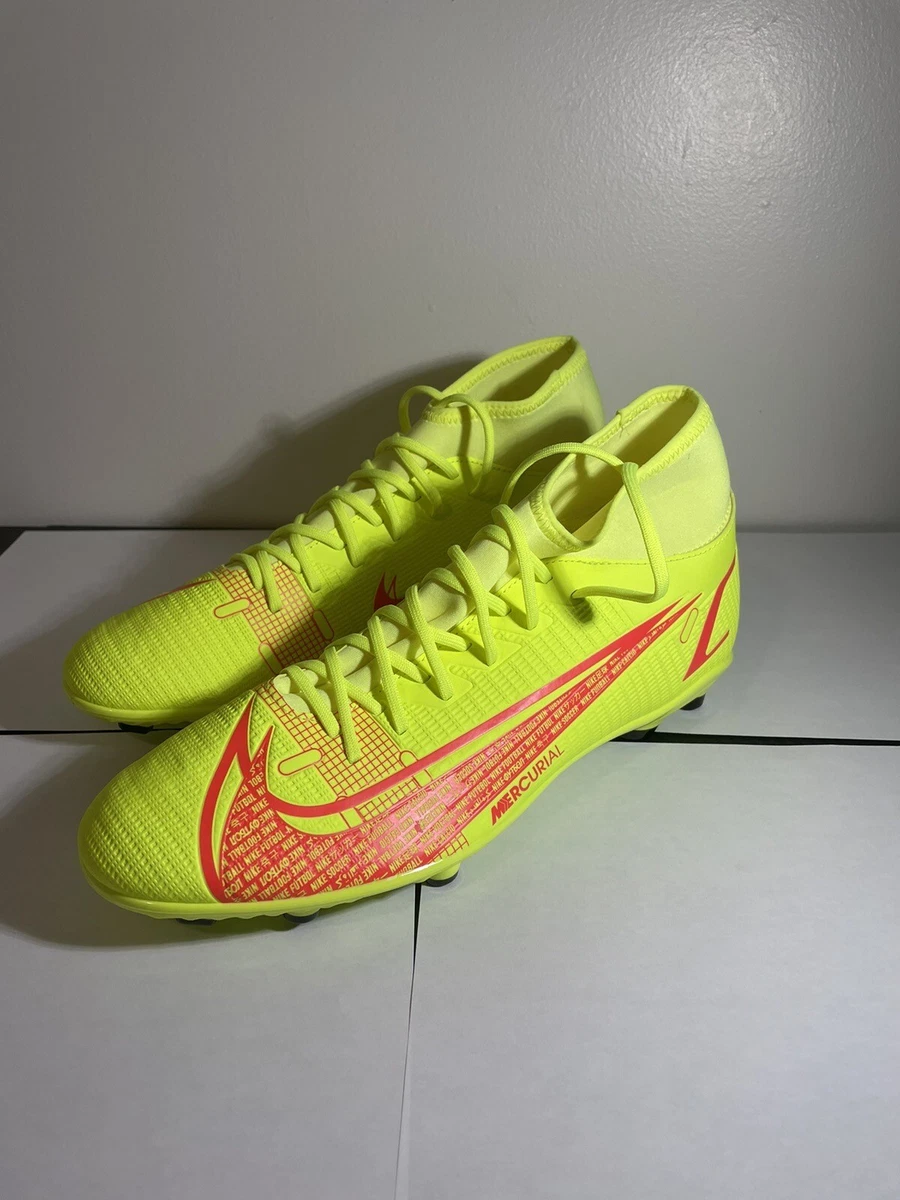 Preços baixos em Nike Mercurial Superfly 8 Club MG Motivation Pack