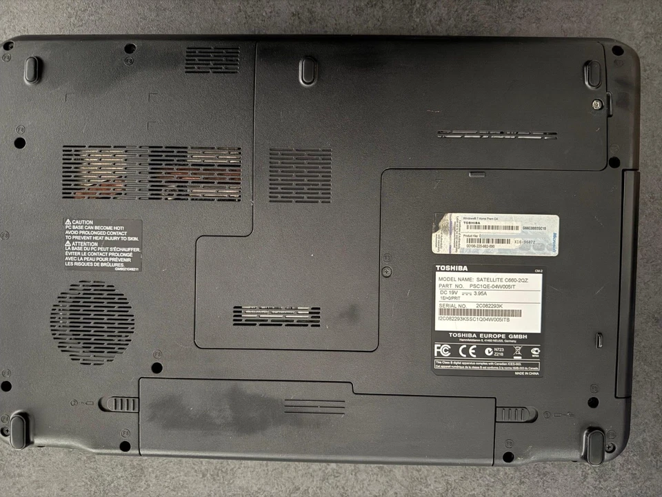 Toshiba C660-2QZ (Intel i3-2350M + Ram 6GB + HDD 500GB) - Immagine 3 di 4