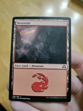 Shadows over Innistrad #293 Mountain (293)