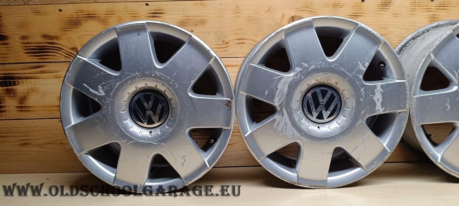 Cerchi In Lega Volkswagen Polo 4 Serie (Da Restaurare) foto 2