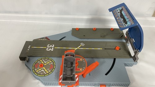 Matchbox Mission Headquarters Expanding Airbase Rotating Radar Attached - Picture 6 of 9