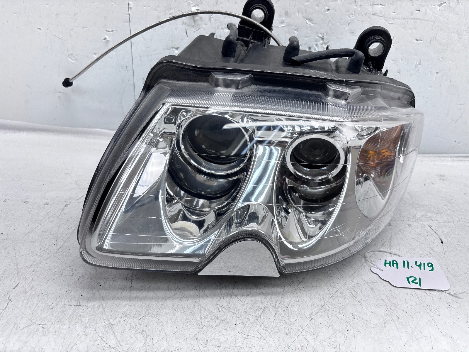 2004-2008 Maserati Quattroporte Xenon Hid  Front Left OEM Headlight 191121