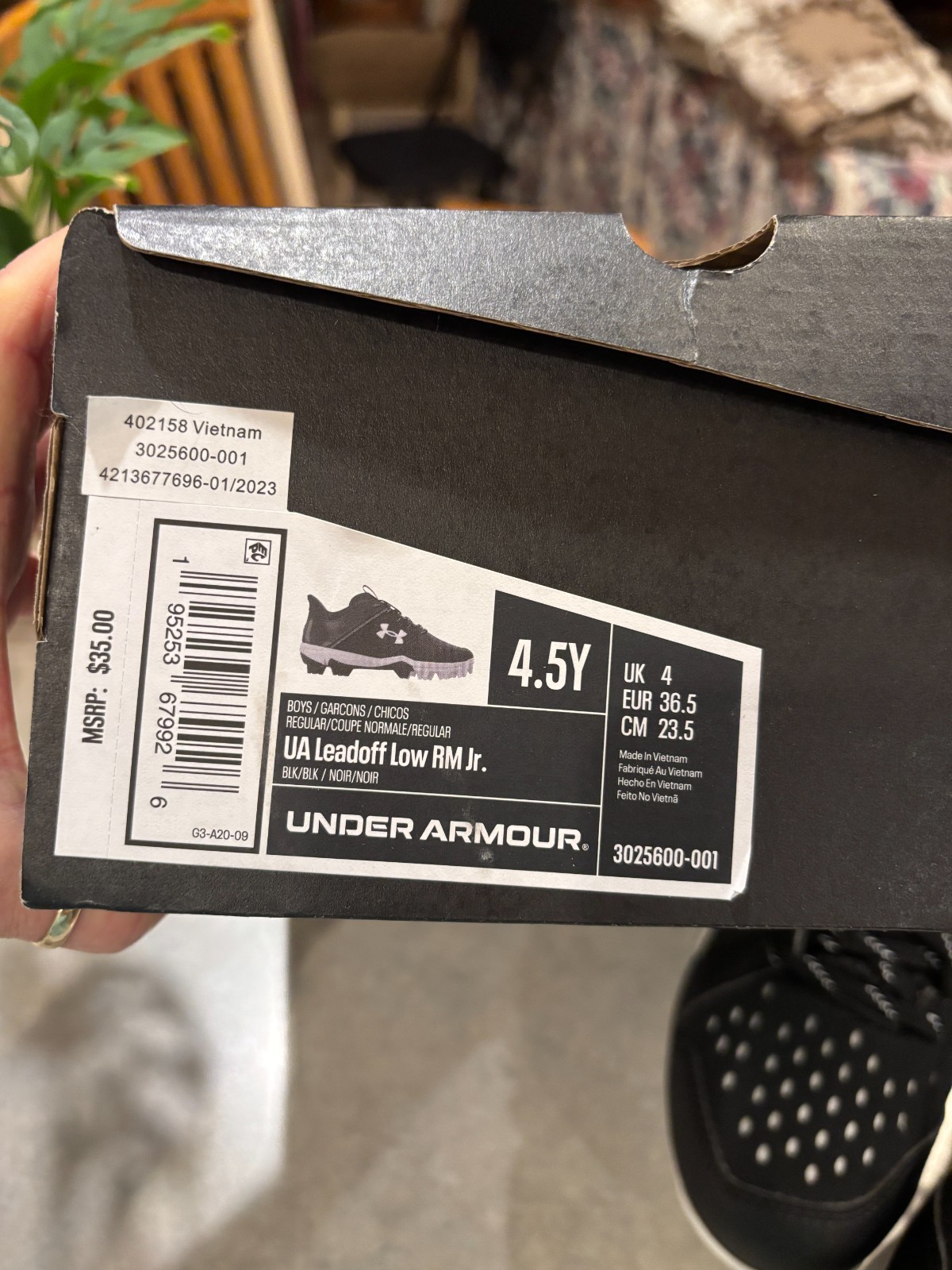 Boys Youth Under Armour Leadoff Low RM Jr 4.5Y Baseball Cleats Shoes 3025600-001 thumbnail 10