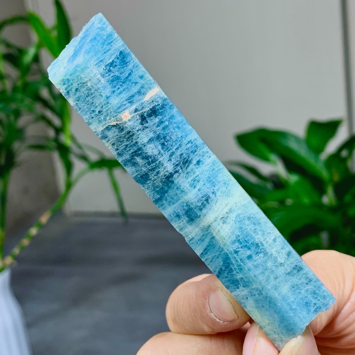 77G Rare!Natural beautiful Prism shaped Aquamarine Raw Crystal 