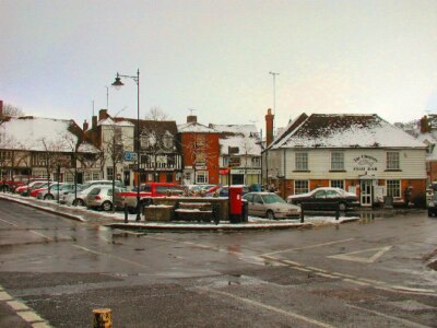 Foto 6x4 Town Square, Lenham Wir waren im Februar 2005 in Lenham, als c2005