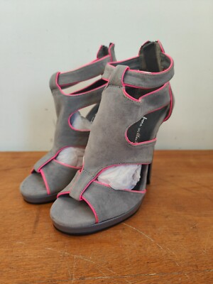 Matalan Fione Collection Damen Riemchen grau & rosa Stoff Heels offene Zehenpartie Größe 3