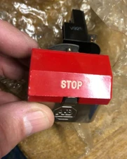 NOS ALLEN BRADLEY 800H-WK61A SER. A FLIP LEVER RED BUTTON STOP