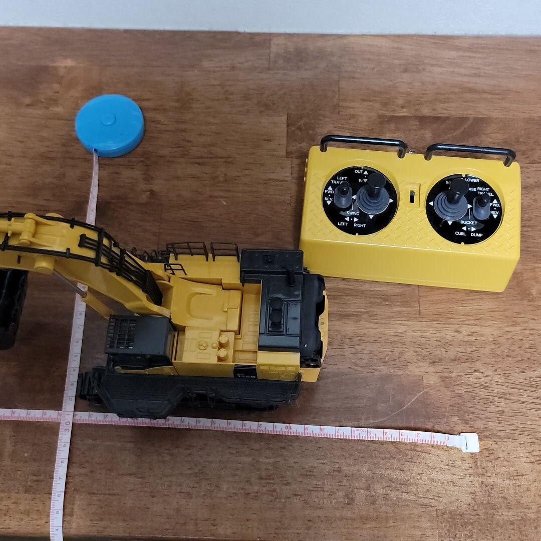 Kyosho Hydraulic Excavator PC1250-8 High Grade Version 1/50