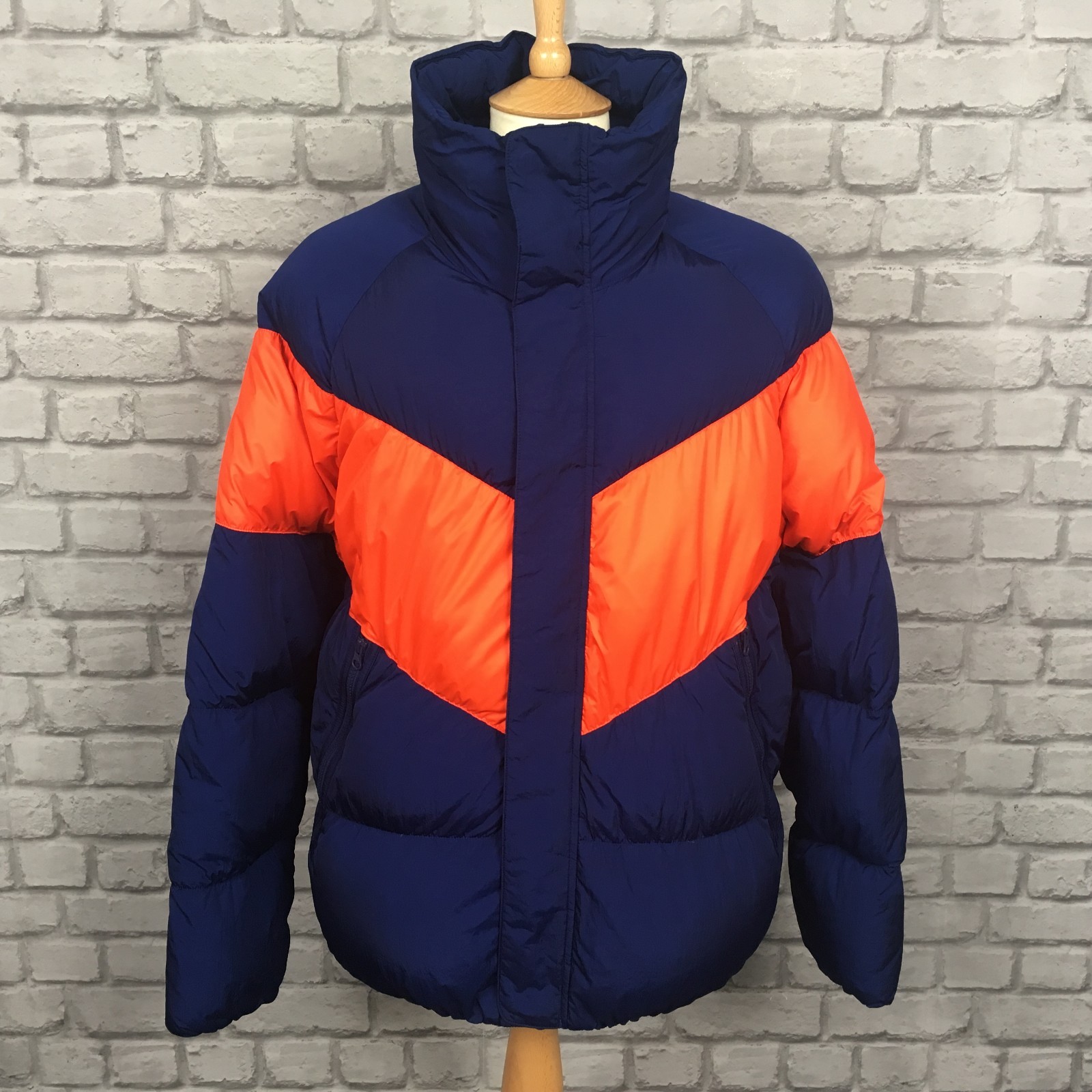 nike chevron jacket