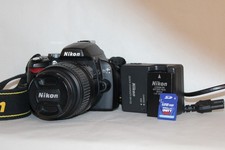 Nikon D60 DSLR Camera 10.2MP + Nikon 18-55mm VR Lens Kit Tested + Charger