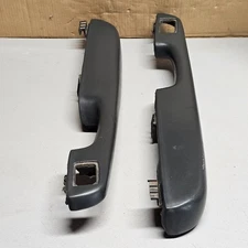 00-06 Chevrolet Suburban 1500 Rear Door Left & Right Arm Rest Handle Broken Tabs