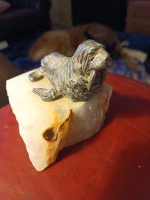 Vtg Marvin Wernick Co 1974 Metal Walrus On Stone Sculpture Paperweight Seal Art