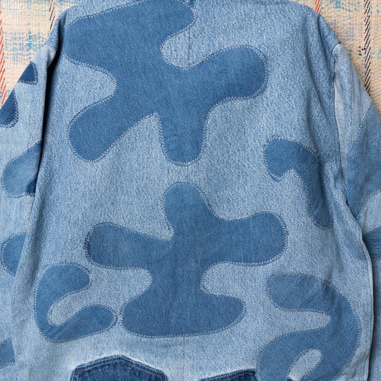 Upcycled patchwork denim jacket - image 7