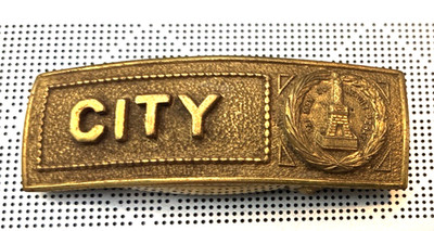 VTG CITY Motto- Pal Mam Qui Meruit Perat gold belt buckle-Nelson, New Zealand?