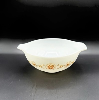 PYREX Town & Country 2 1/2 qt Cinderella Mixing Bowl #443 Made in USA