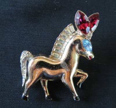 Vtg CORO Signed Horse Pony Red Aqua Clear Baguette Rhinestone BROOCH Collectible
