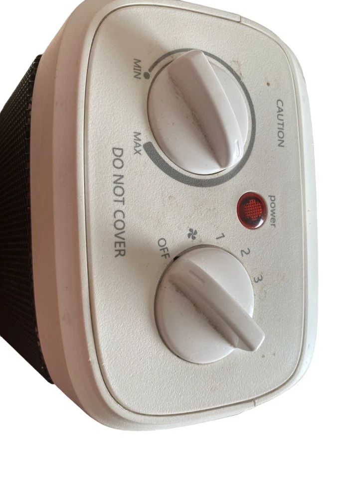 Mainstays 1500W Ceramic Fan-Forced Electric Space Heater, WSH10C2AWW, White - Image 2 of 3