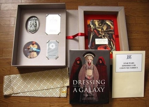 Dressing a Galaxy The Costumes of Star Wars Limited EditionTrisha Biggar sign JP - Picture 14 of 15