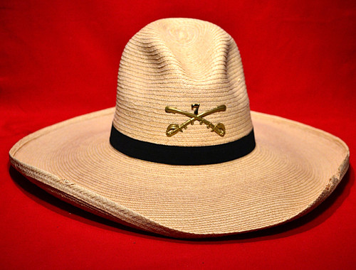INDIAN WARS US 7th CAVALRY PALM LEAF HAT SIZE MEDIUM 7 1/4"  w/2 INSIGNIAS