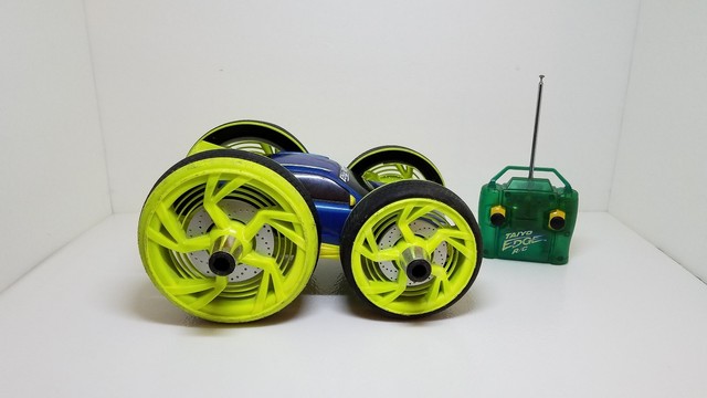 edge runner rc car