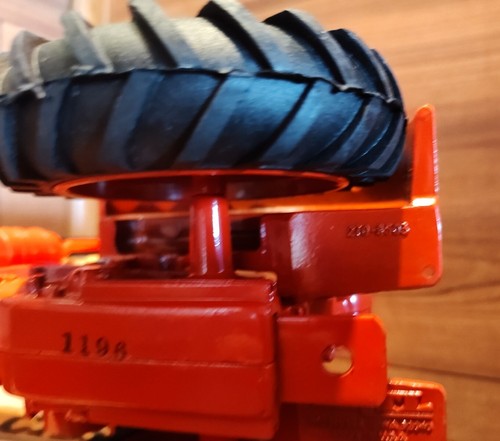 NEW ERTL 1:16 SCALE CASE 600 DIE-CAST TRACTOR IN OPEN BOX MADE IN USA IN 1986 - Picture 14 of 14