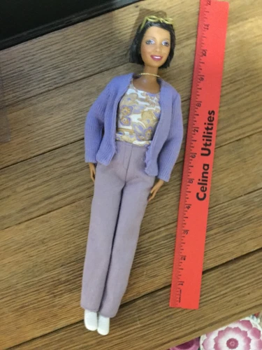 Mattel Happy Family bambola nonna afroamericana nonna
