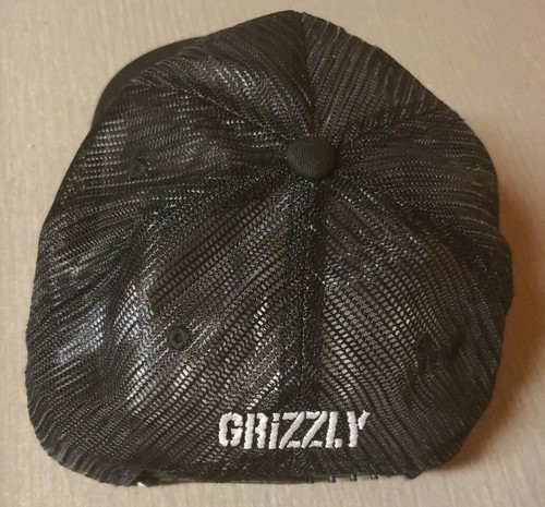 Grizzly Griptape Skateboard Black Mesh Snapback Hat SUPER RARE Patch Bear - Picture 4 of 7