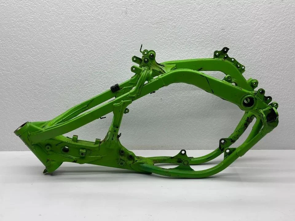 2000 Kawasaki KX125 Main Frame Chassis Hull Green Aluminum 32160