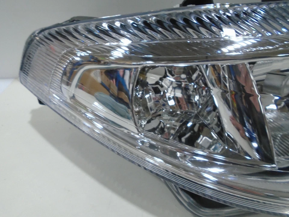 TYC Right Headlight 01364618 fits Renault Laguna II 2001-2007 - Image 2 of 4