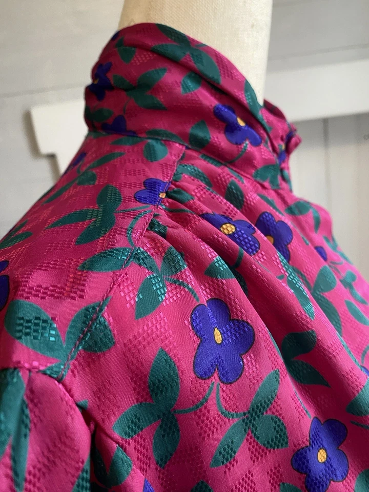 Blusa vintage años 80 floral manga hinchada talla mediana o grande Foto 4 de 4