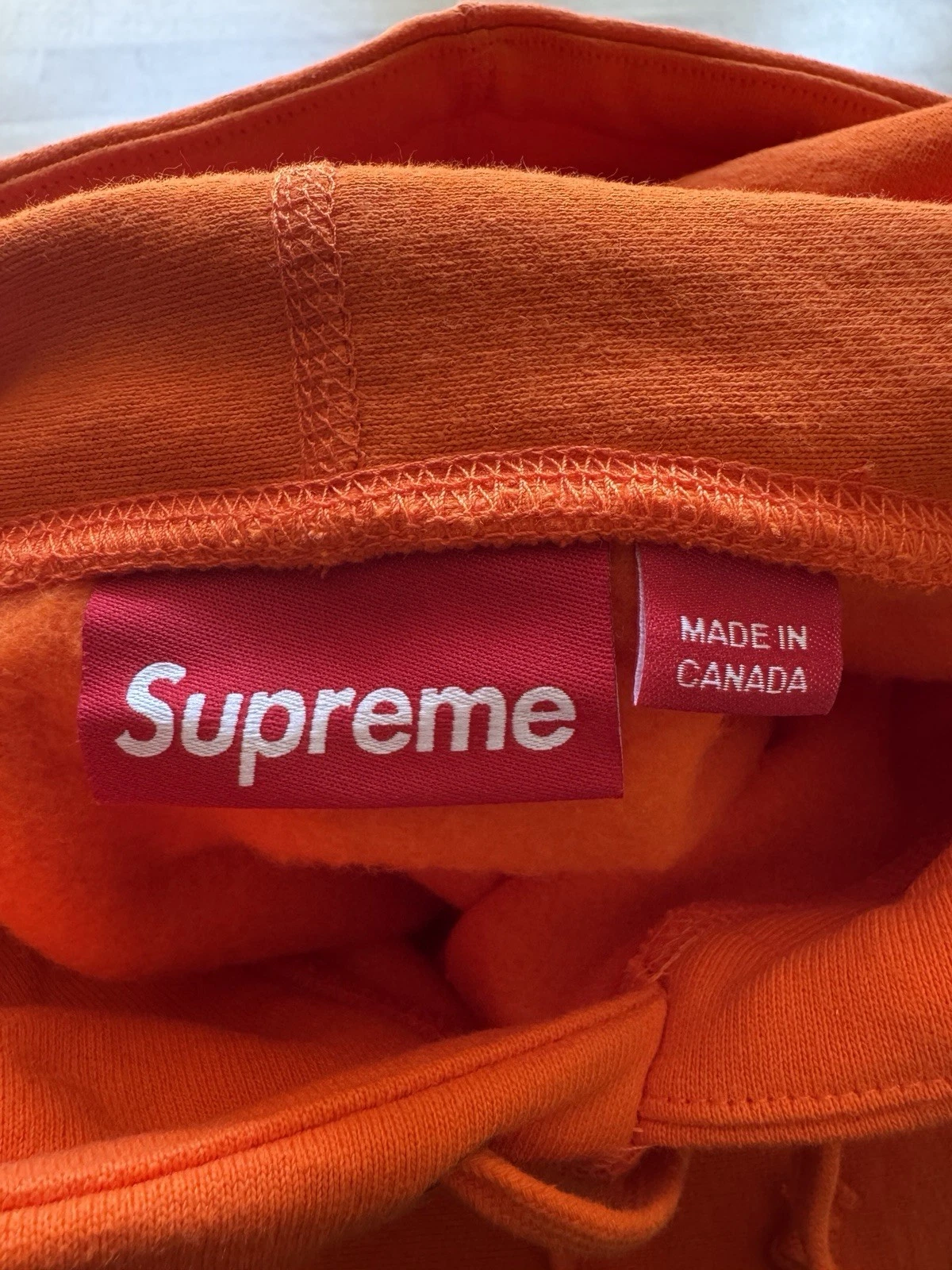 Felpa con cappuccio Supreme Box logo arancione FW24 taglia L